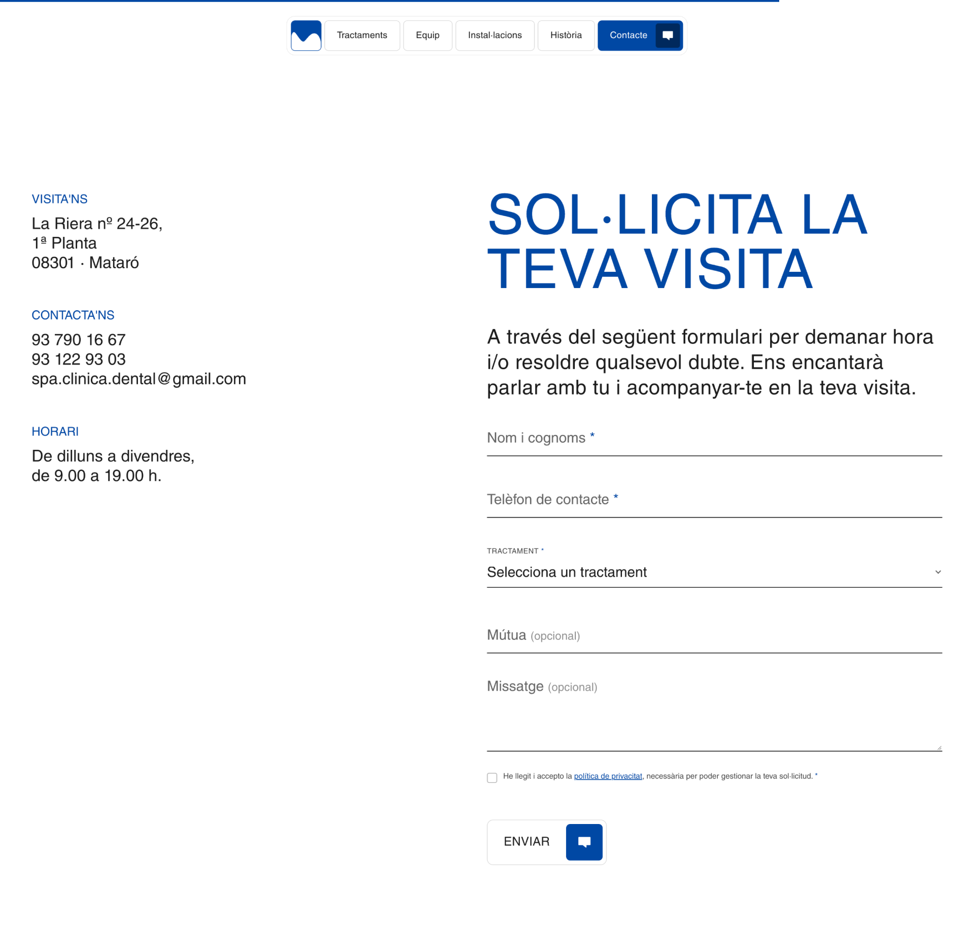 Contact page with the appointment request form, treatment selector and the clinic's visiting information.